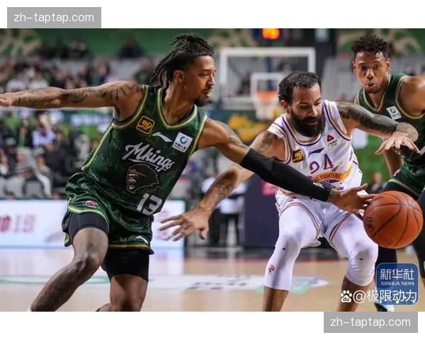 青岛队客场逆转北京夺队史首胜 段昂君9中8三分成奇兵